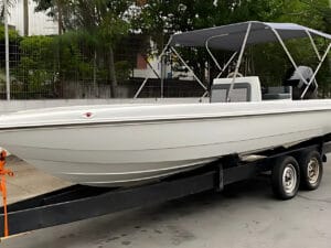 Fishing 190 – Vista de proa