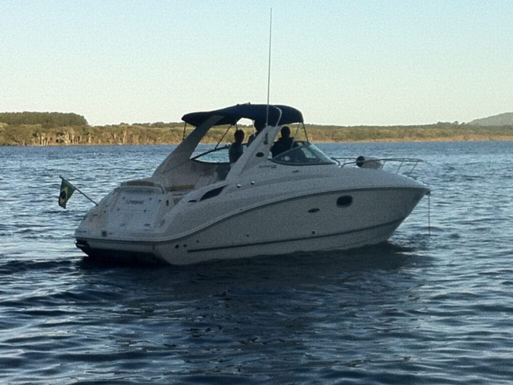 Sea Ray 280 - Vista da lateral