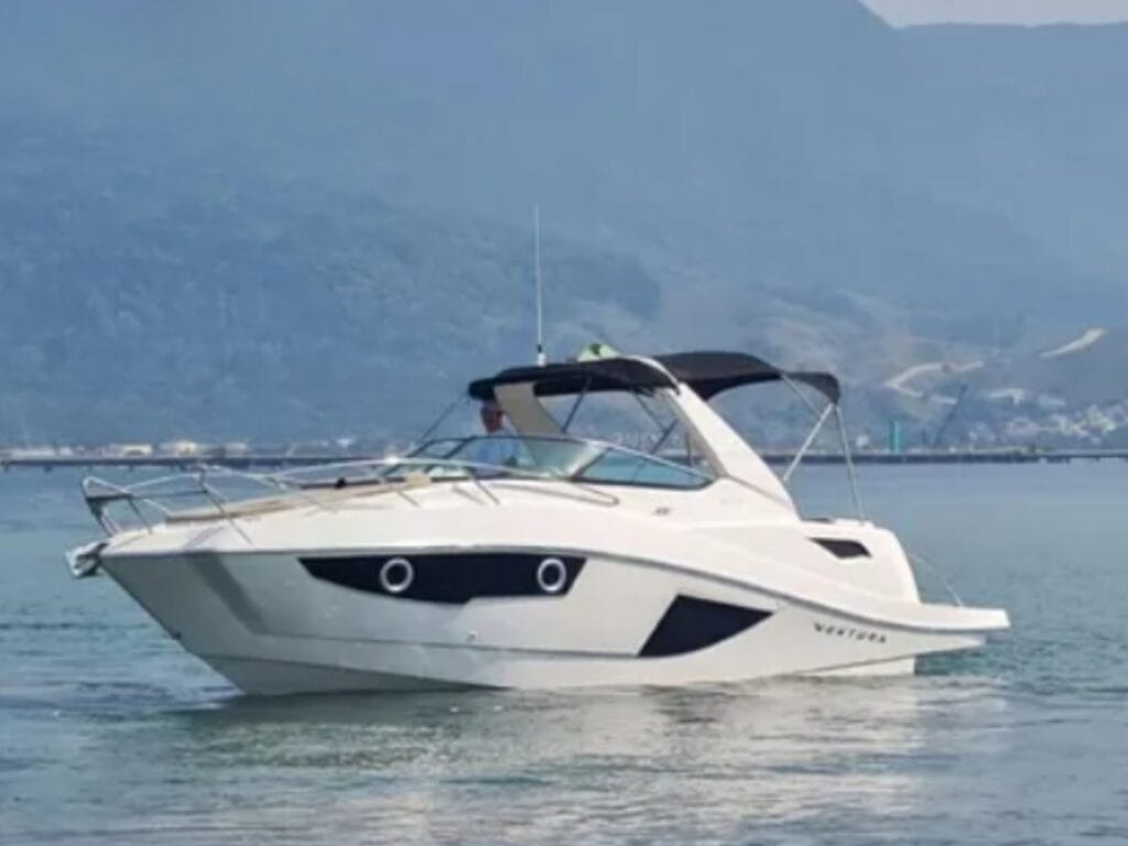 Ventura 300 2016 – Perfil Externo