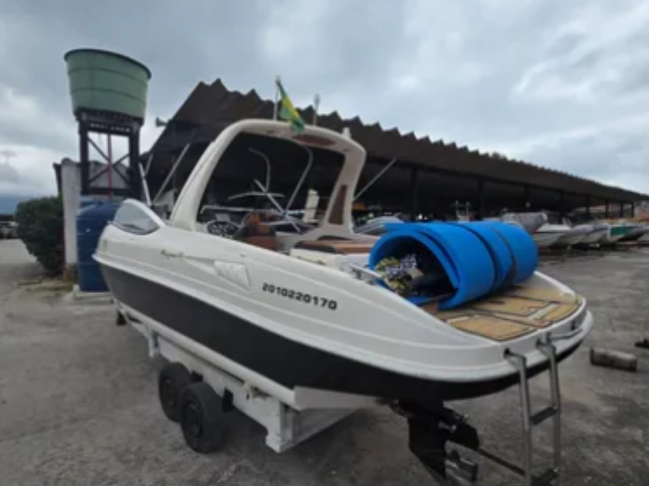 Magna 250 2018 – Vista de Popa