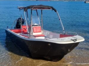 Panga 19 Black Series 2021 - Vista externa proa