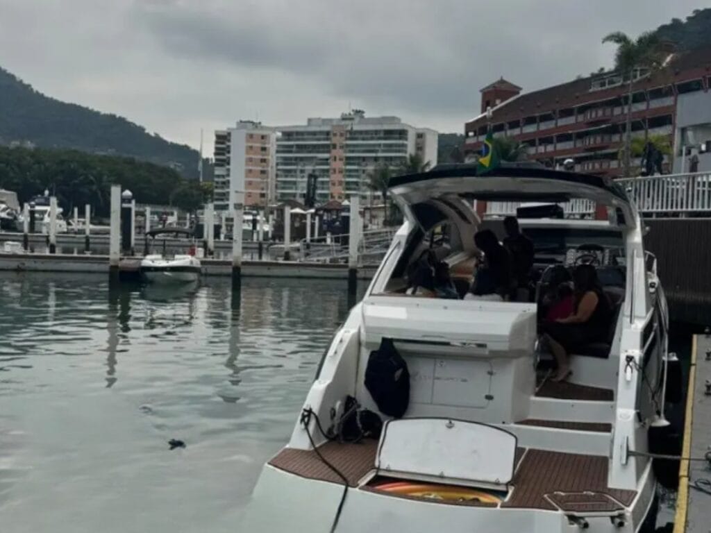 NX Boats NX380 HT Horizon 2021 - Vista da popa