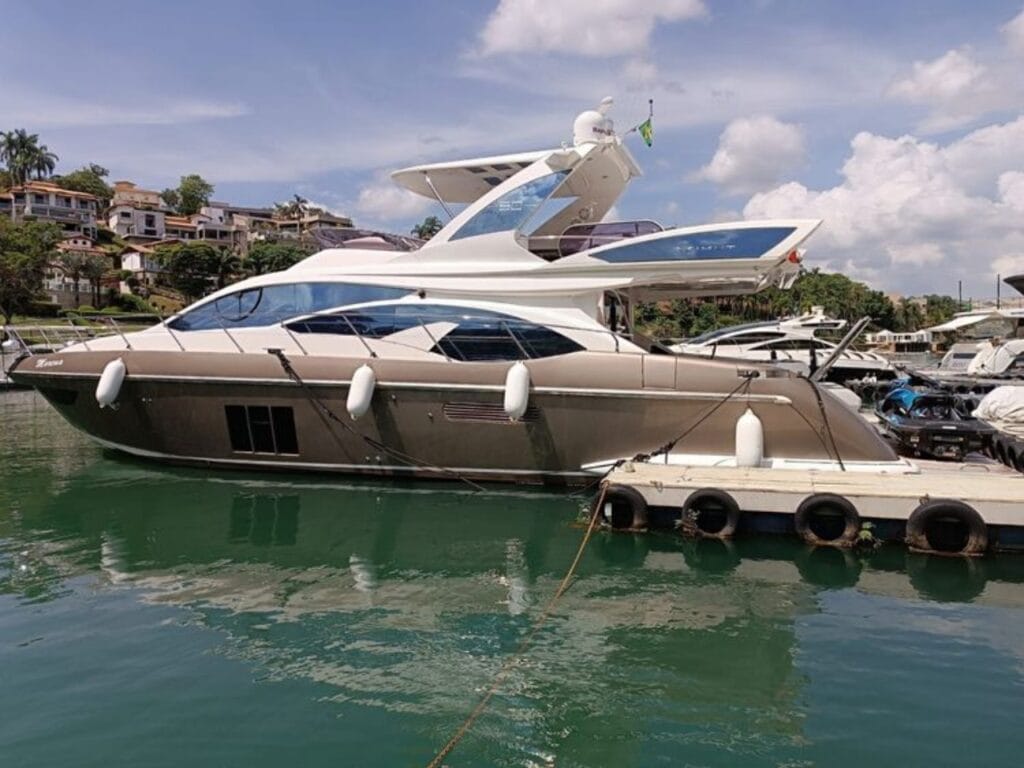 Azimut 60 2016 - Vista da Lateral Externa