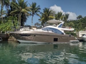 Azimut 56 2019 - Vista da Externa da Lancha