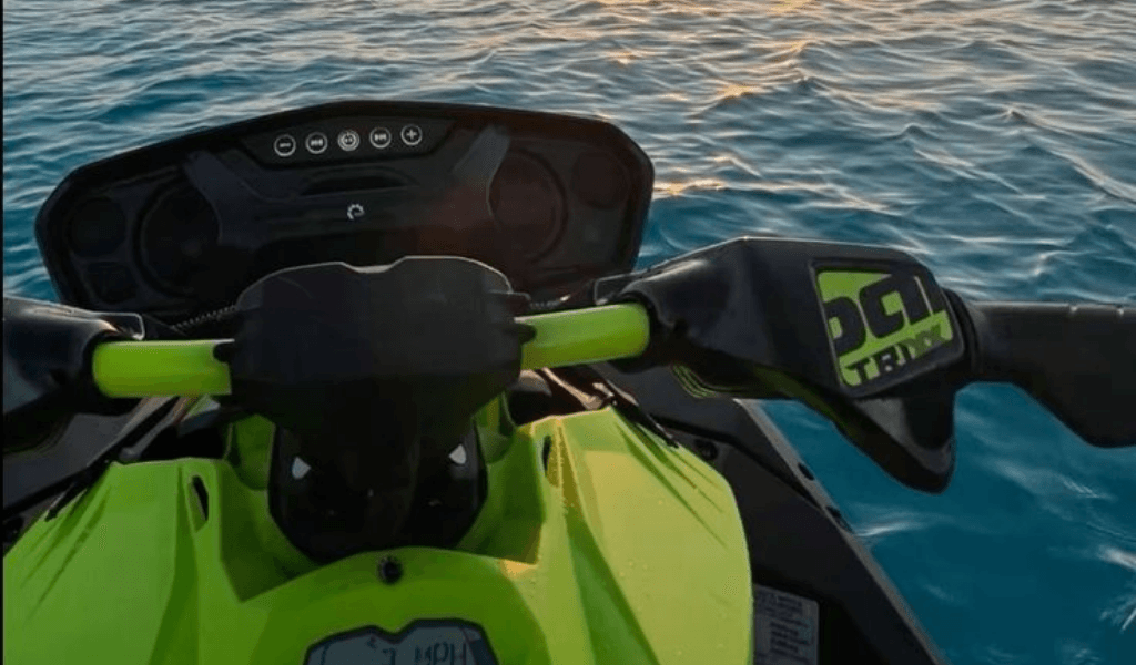 Nomes Criativos para Seu Jet Ski