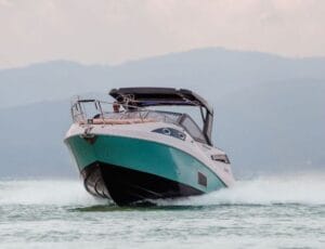 Focker 333 GT 2024 - Vista da Proa