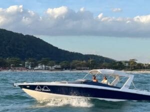 Magnum 29 2012 - Vista da Lateral Externa da Lancha