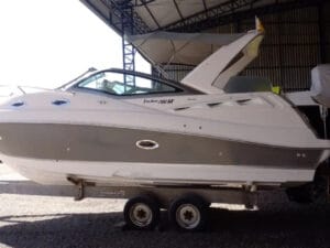 Fibrafort Focker 280 GT 2013 - Vista da Lateral Externa da Lancha