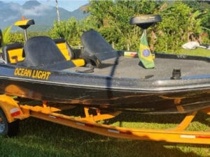 Mega Bass Bass Classic 1998 – Vista da Lateral Externa da Lancha