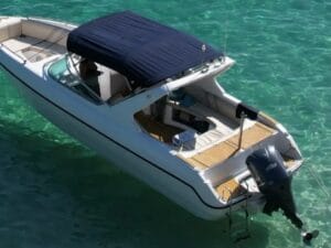 Tecnoboats Futura 28 2005 – Vista da Lateral da Popa